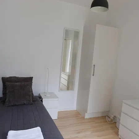 Three Bedroom In S, Cf Mllers Alle 56 *